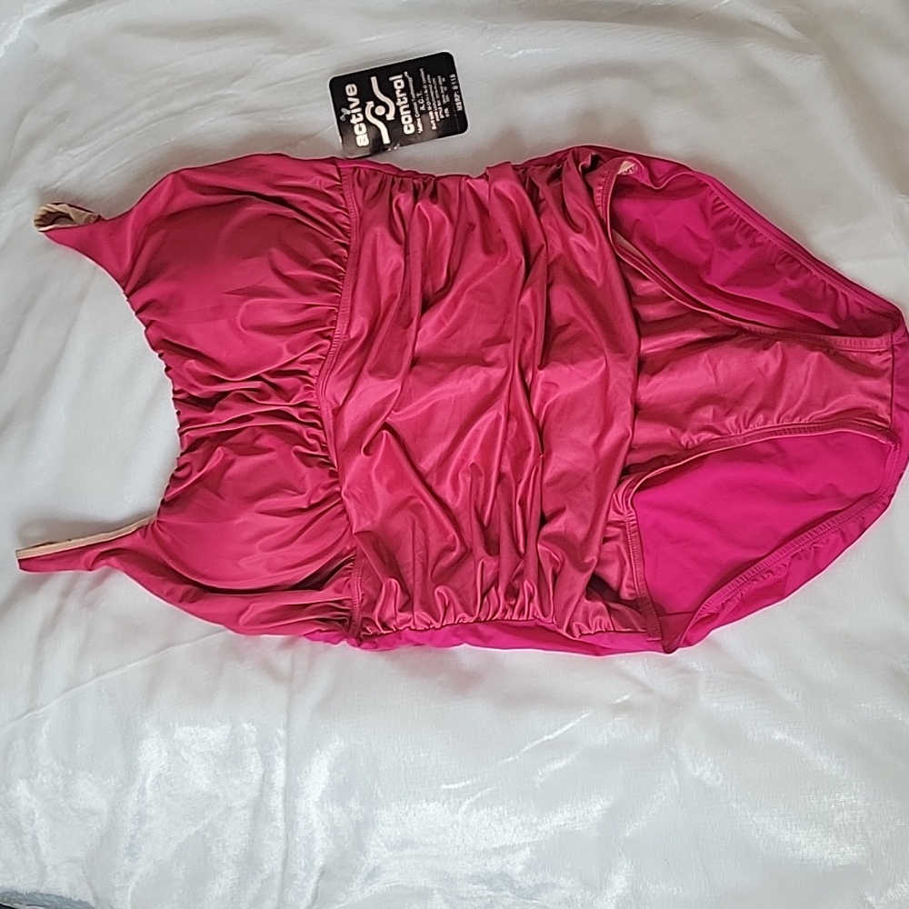 Swimsuit Plus-sized pink women's size 22W Active Control Technology